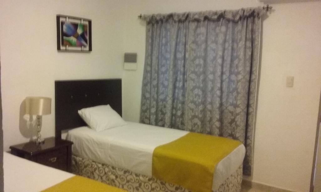Room In Cancun Stadium Extérieur photo