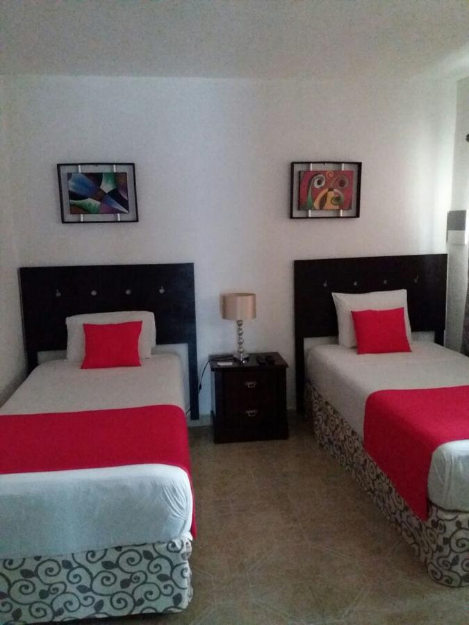 Room In Cancun Stadium Extérieur photo