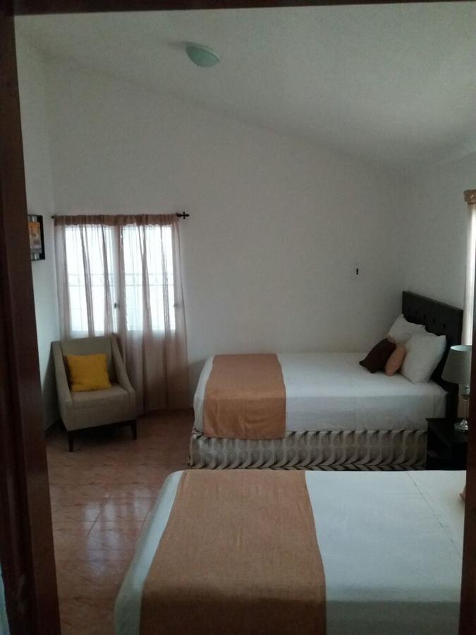 Room In Cancun Stadium Extérieur photo